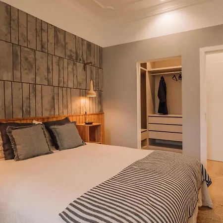 Port - 2 Bedrooms In Campo De Ourique * Lisboa