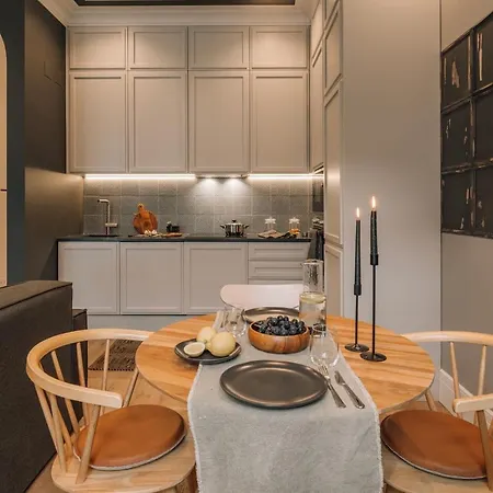 Port - 2 Bedrooms In Campo De Ourique Lisbon
