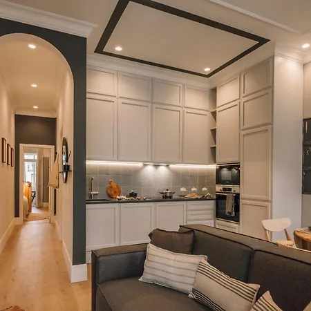 Port - 2 Bedrooms In Campo De Ourique Lisbon