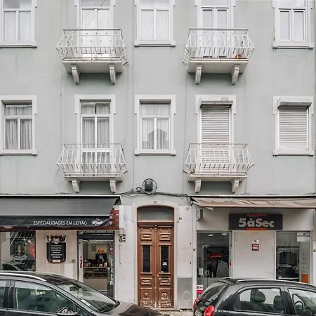 아파트 Port - 2 Bedrooms In Campo De Ourique *